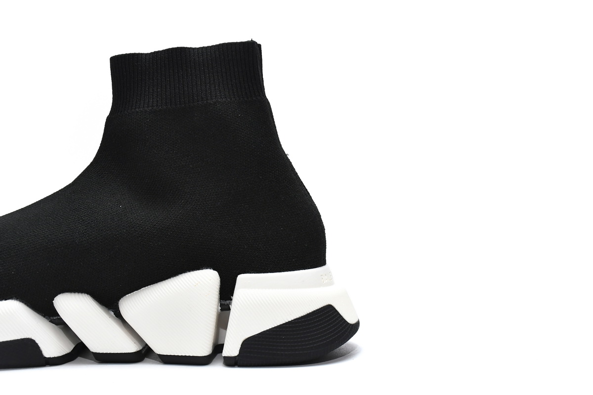 Balenciaga Speed 2.0 Sneaker Black White 617239 W2DB2 1015 - Stylish and Versatile Footwear