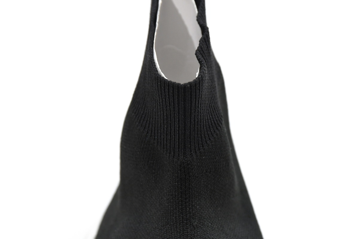 Balenciaga Speed 2.0 Sneaker Black White 617239 W2DB2 1015 - Stylish and Versatile Footwear