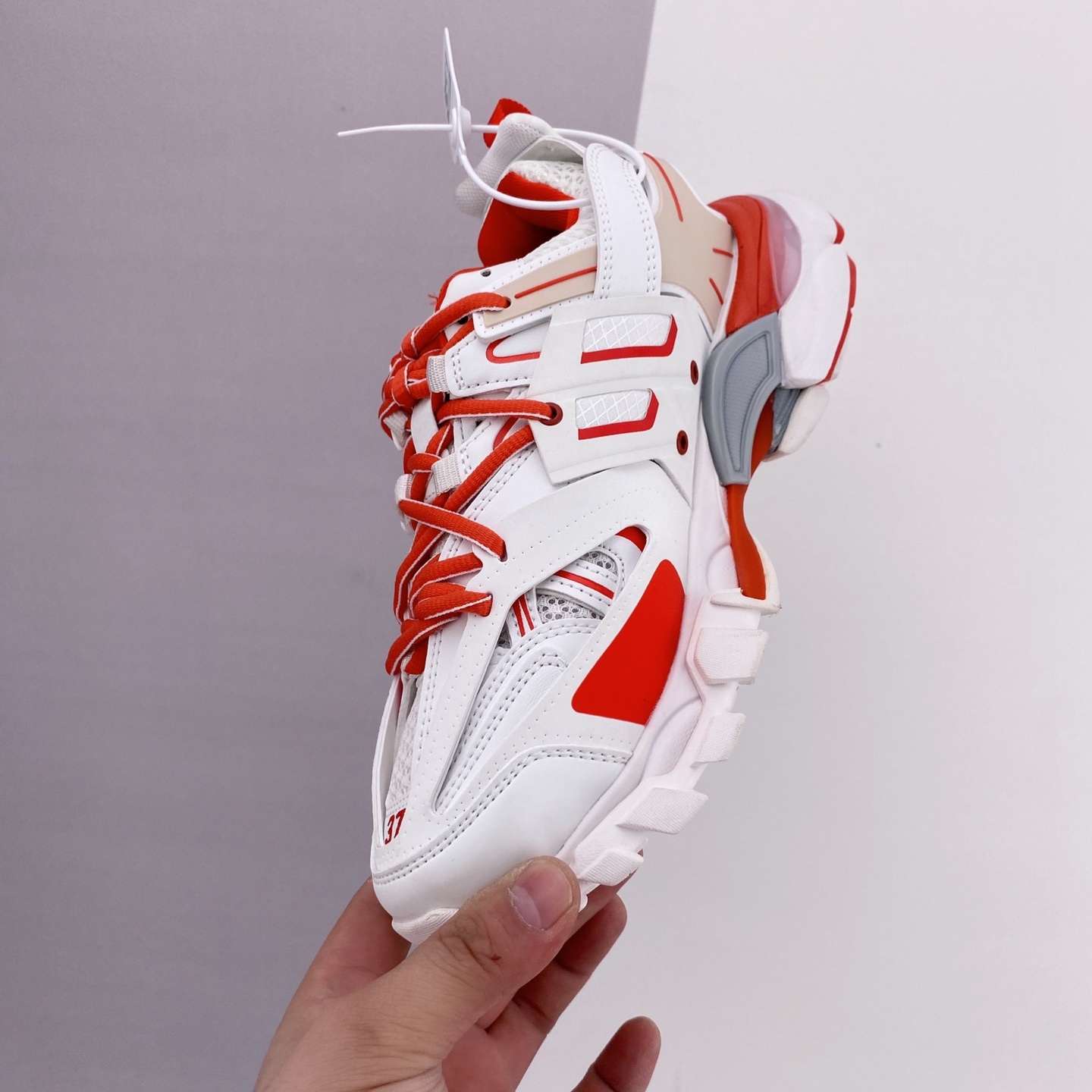 Balenciaga Track White Red 542023W1GC49066 - Trendy Footwear for Fashion Enthusiasts