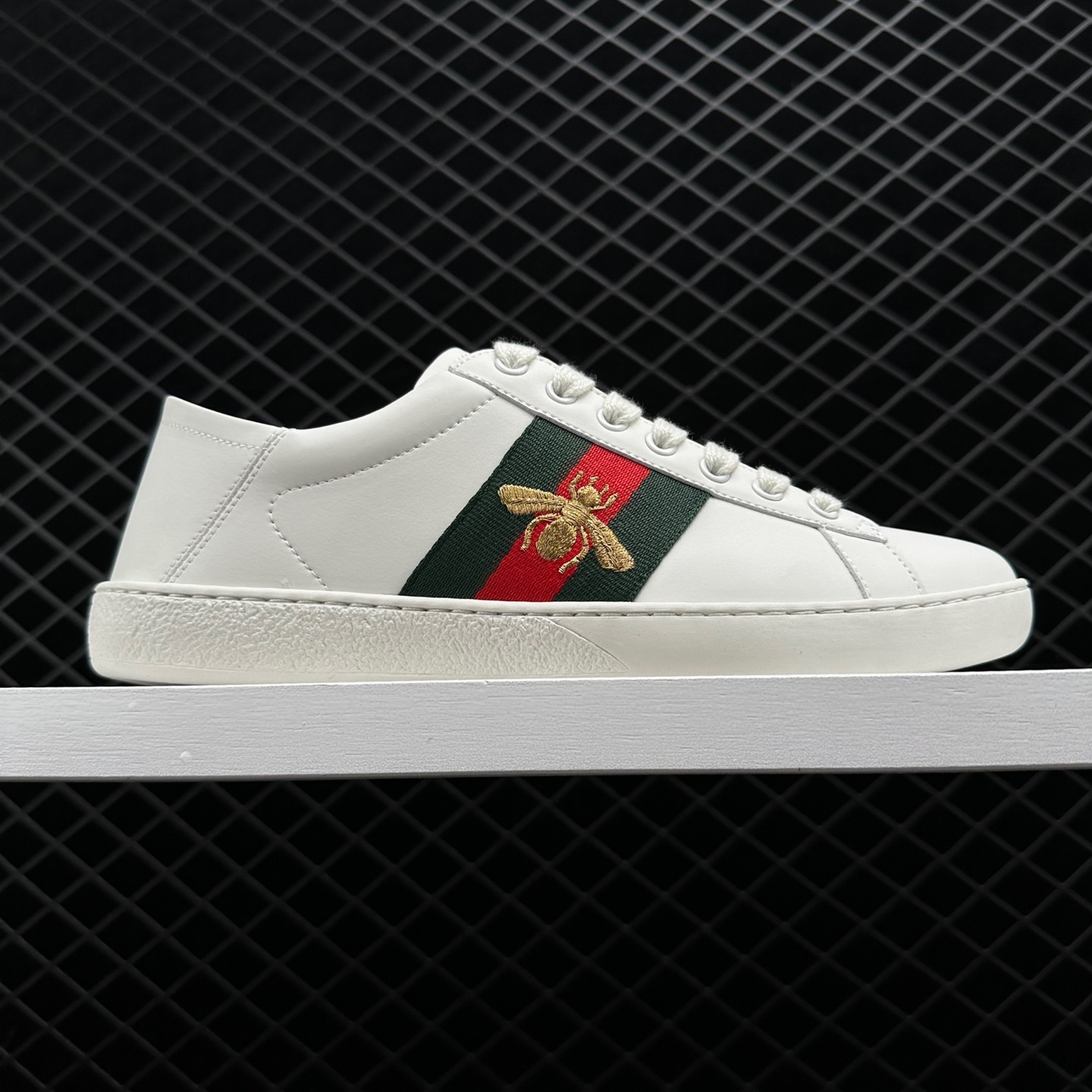 Gucci White Leather Ace Bee Low Top Sneakers | Luxurious Embroidered Shoes