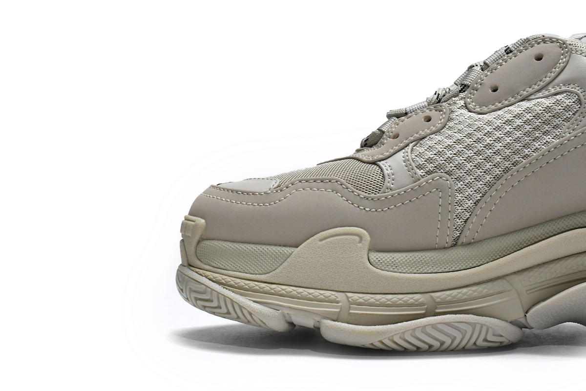 Balenciaga Triple S Rice Ash 534737 W2FW1 9700 | Shop Now! Balenciaga Triple S Rice Ash 534737 W2FW1 9700 | Shop Now!