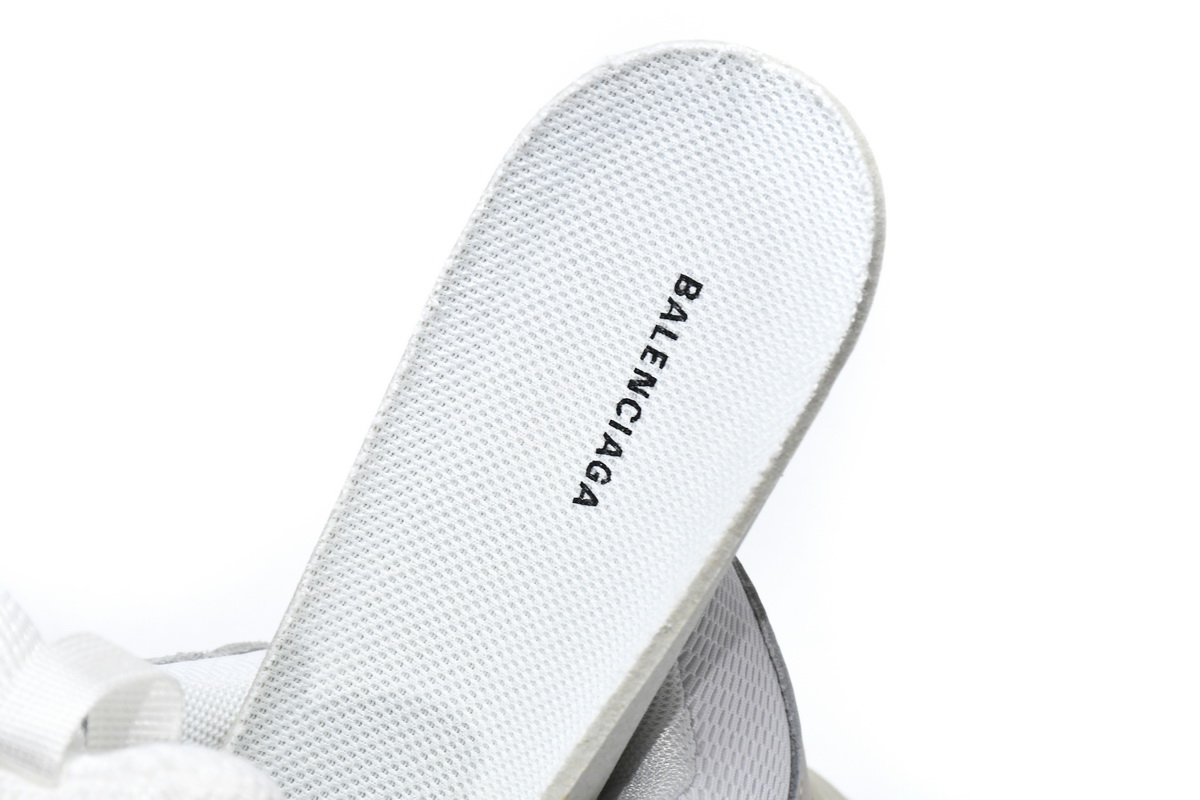 Balenciaga Triple S Daddy Shoes White 544351 W09E1 9000 - Supreme Comfort & Refined Style