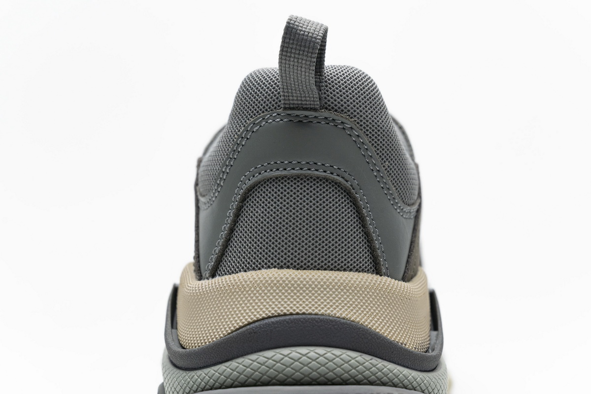 Balenciaga Triple S Grey 483513 W06E1 1259 | Sleek and Stylish Sneakers Balenciaga Triple S Grey 483513 W06E1 1259 | Sleek and Stylish Sneakers