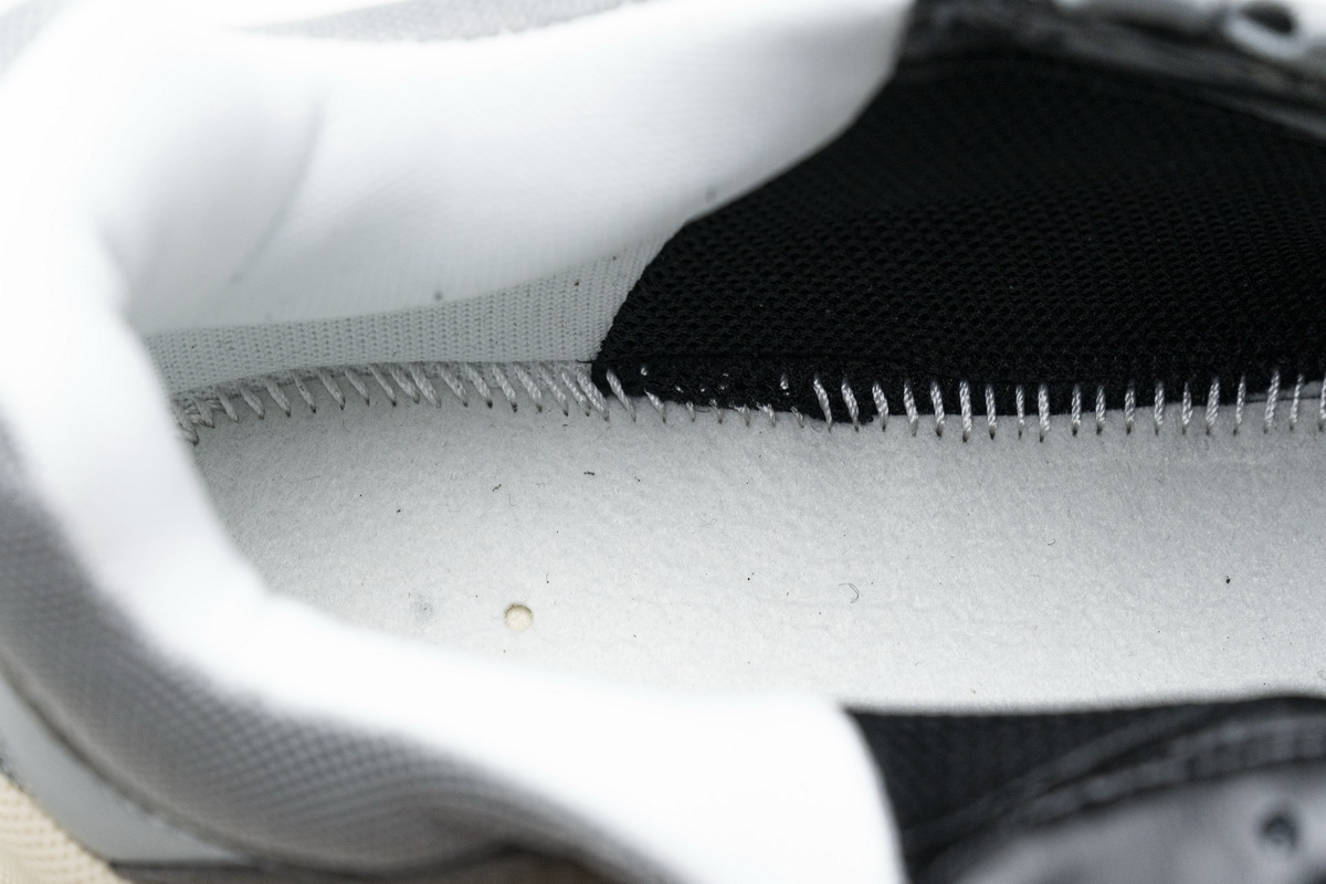 Balenciaga Triple S Grey 483513 W06E1 1259 | Sleek and Stylish Sneakers Balenciaga Triple S Grey 483513 W06E1 1259 | Sleek and Stylish Sneakers