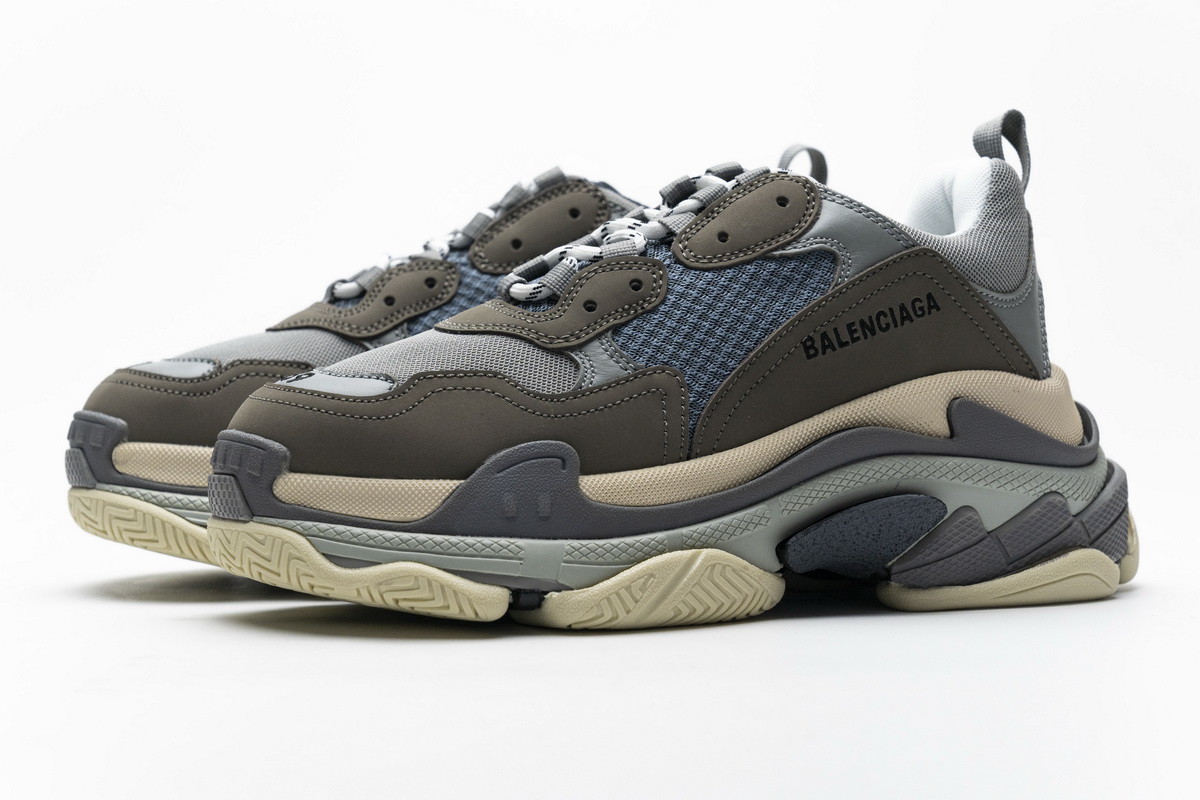 Balenciaga Triple S Grey 483513 W06E1 1259 | Sleek and Stylish Sneakers Balenciaga Triple S Grey 483513 W06E1 1259 | Sleek and Stylish Sneakers