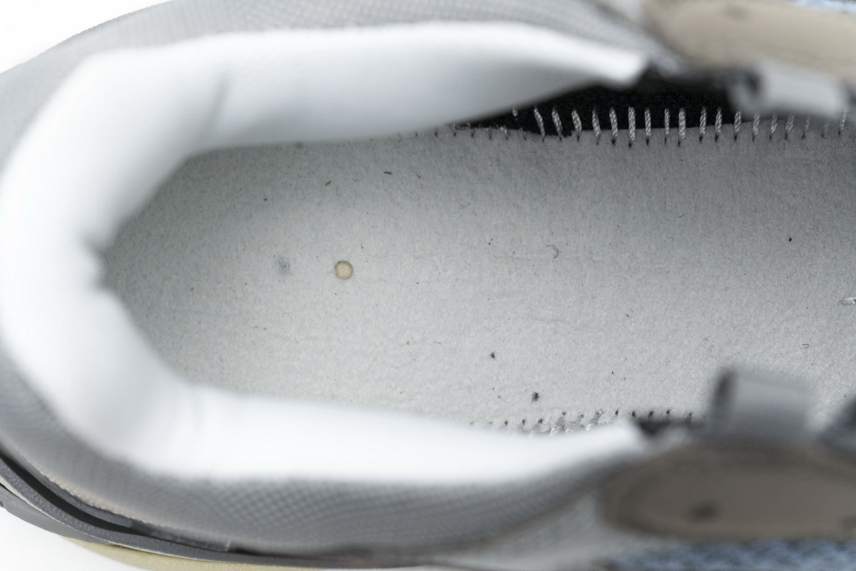 Balenciaga Triple S Grey 483513 W06E1 1259 | Sleek and Stylish Sneakers Balenciaga Triple S Grey 483513 W06E1 1259 | Sleek and Stylish Sneakers