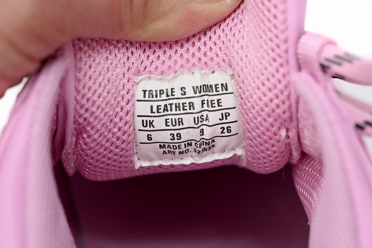 Balenciaga Triple Pink 524039 W09OE 7581 - Trendy and Chic Women's Sneakers