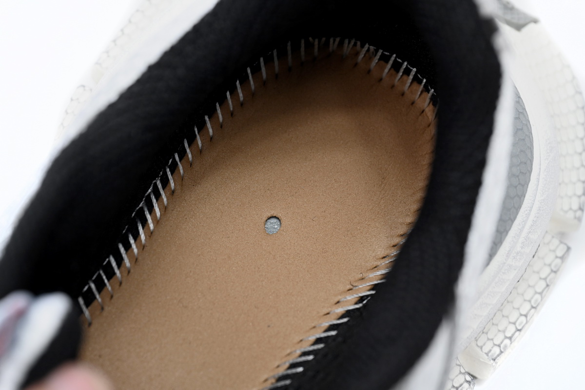 Balenciaga 3XL Silvery 542229 W1RB5 2801 - Stylish and Spacious Designer Bag Balenciaga 3XL Silvery 542229 W1RB5 2801 - Stylish and Spacious Designer Bag