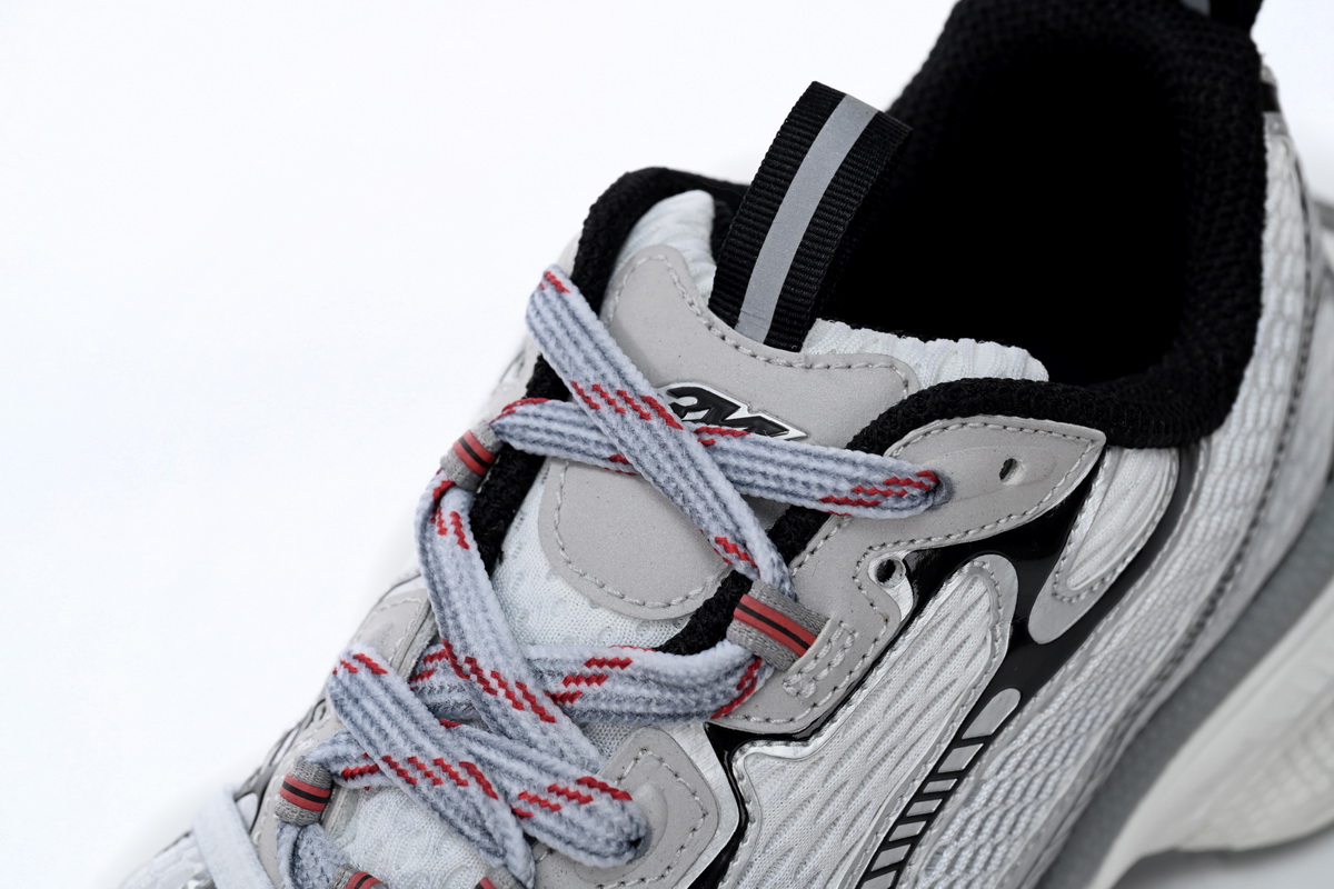 Balenciaga 3XL Silvery 542229 W1RB5 2801 - Stylish and Spacious Designer Bag Balenciaga 3XL Silvery 542229 W1RB5 2801 - Stylish and Spacious Designer Bag