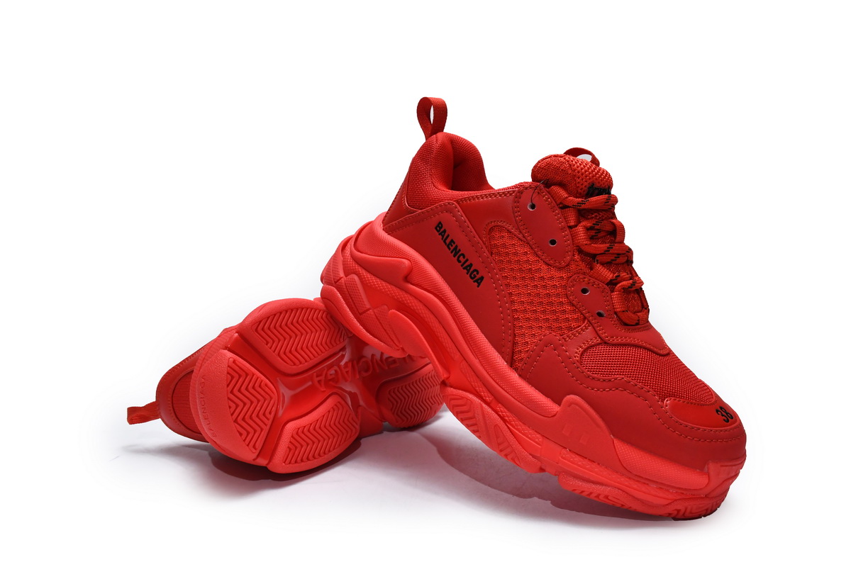 Balenciaga Triple S Dark Red 536737 W2FA1 9012 - Stylish and Bold Sneakers Balenciaga Triple S Dark Red 536737 W2FA1 9012 - Stylish and Bold Sneakers