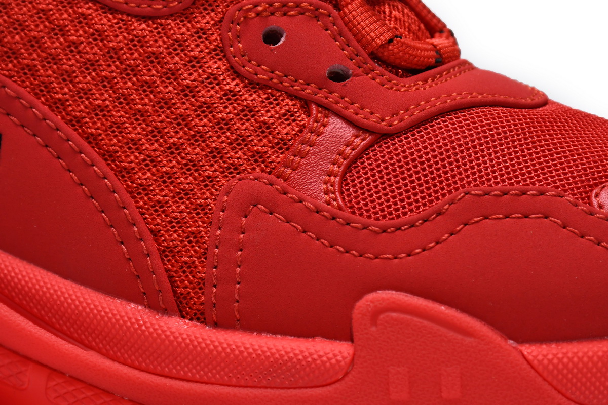 Balenciaga Triple S Dark Red 536737 W2FA1 9012 - Stylish and Bold Sneakers Balenciaga Triple S Dark Red 536737 W2FA1 9012 - Stylish and Bold Sneakers