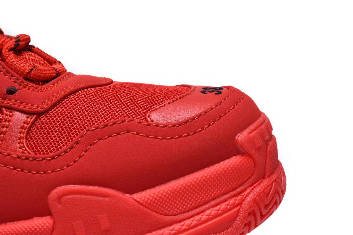 Balenciaga Triple S Dark Red 536737 W2FA1 9012 - Stylish and Bold Sneakers Balenciaga Triple S Dark Red 536737 W2FA1 9012 - Stylish and Bold Sneakers