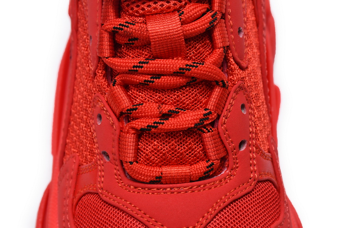 Balenciaga Triple S Dark Red 536737 W2FA1 9012 - Stylish and Bold Sneakers Balenciaga Triple S Dark Red 536737 W2FA1 9012 - Stylish and Bold Sneakers