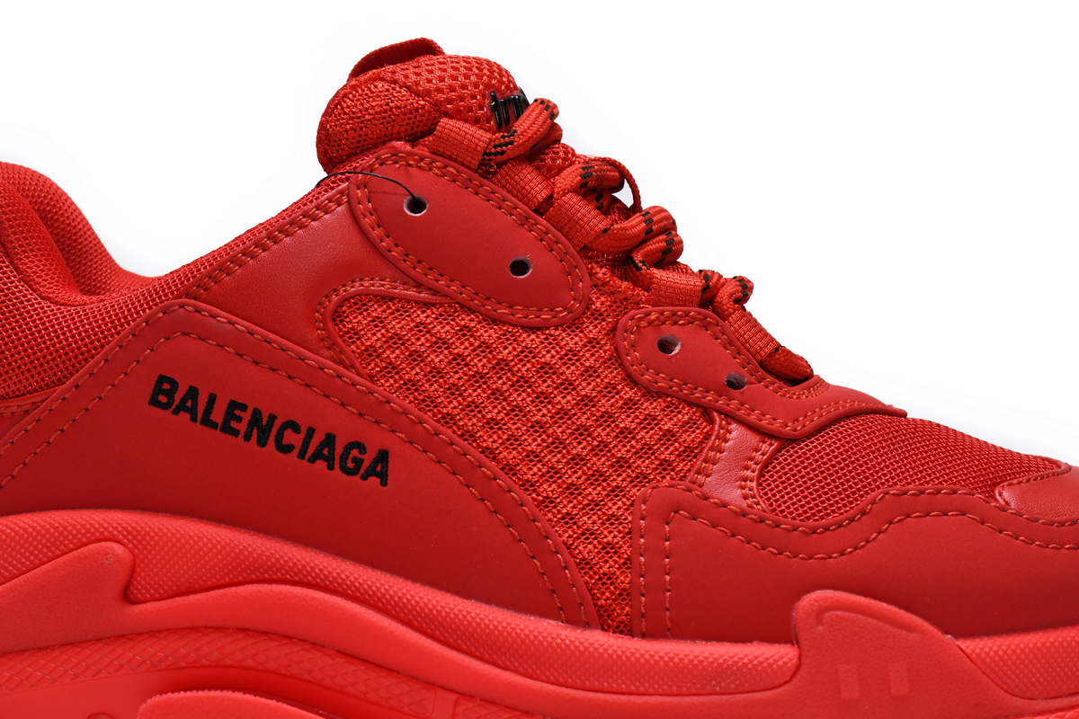 Balenciaga Triple S Dark Red 536737 W2FA1 9012 - Stylish and Bold Sneakers Balenciaga Triple S Dark Red 536737 W2FA1 9012 - Stylish and Bold Sneakers