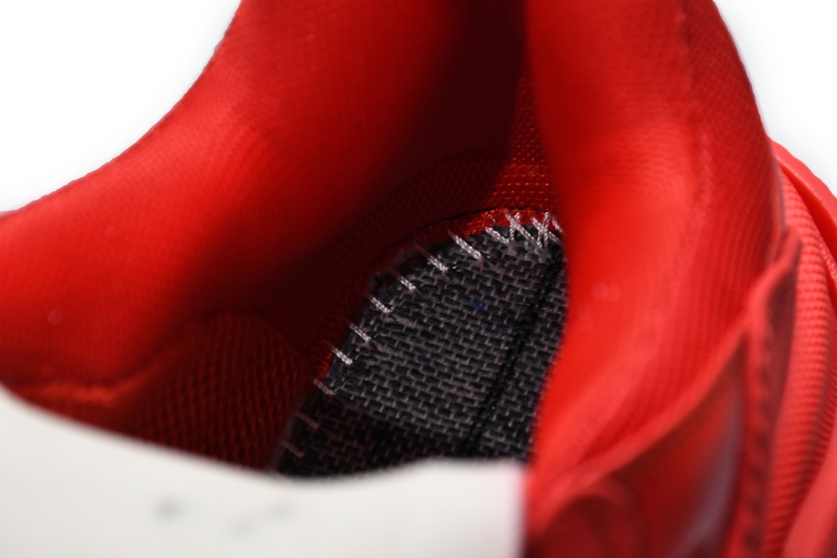 Balenciaga Triple S Dark Red 536737 W2FA1 9012 - Stylish and Bold Sneakers Balenciaga Triple S Dark Red 536737 W2FA1 9012 - Stylish and Bold Sneakers