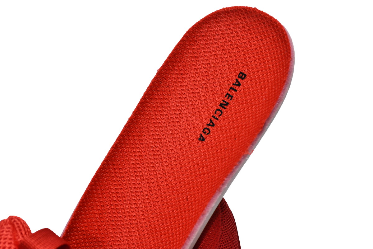 Balenciaga Triple S Dark Red 536737 W2FA1 9012 - Stylish and Bold Sneakers Balenciaga Triple S Dark Red 536737 W2FA1 9012 - Stylish and Bold Sneakers