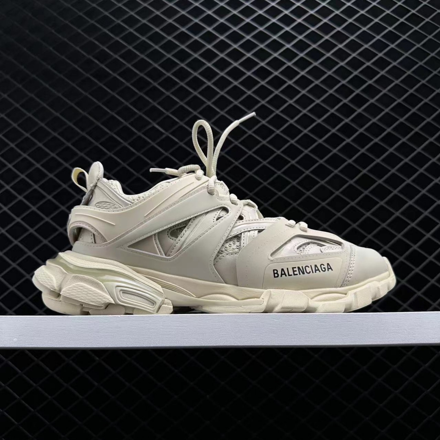 Balenciaga Track Trainer White 542436W1GB19000 - Sleek & Stylish Footwear