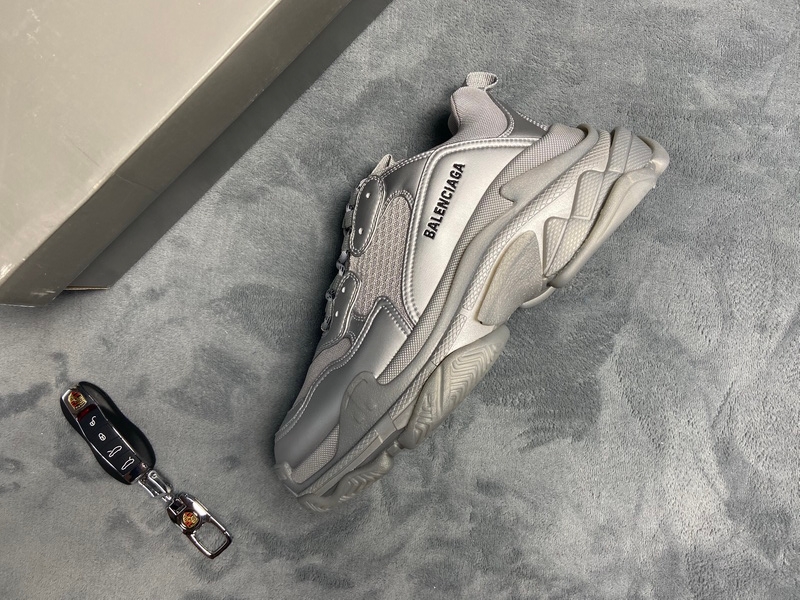 Balenciaga Triple S Daddy Shoes Silver - Shop the Latest Collection! Balenciaga Triple S Daddy Shoes Silver - Shop the Latest Collection!