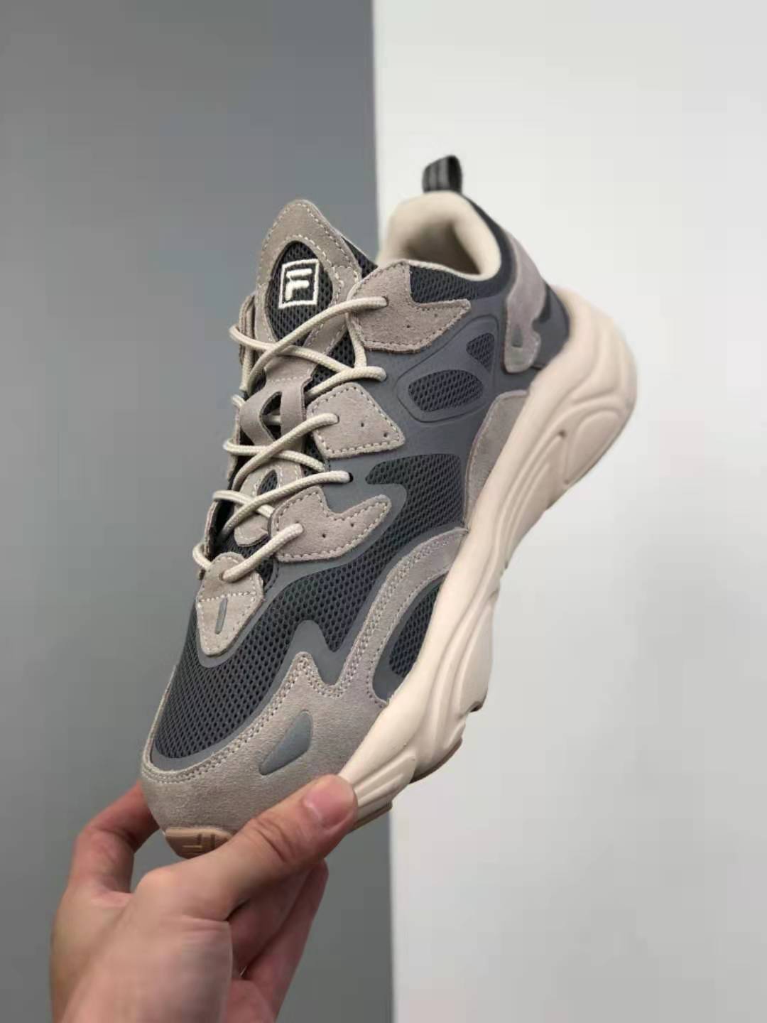 FILA Vintage Sports Martian Daddy Shoes F12W111141CGT - Retro Athletic Footwear