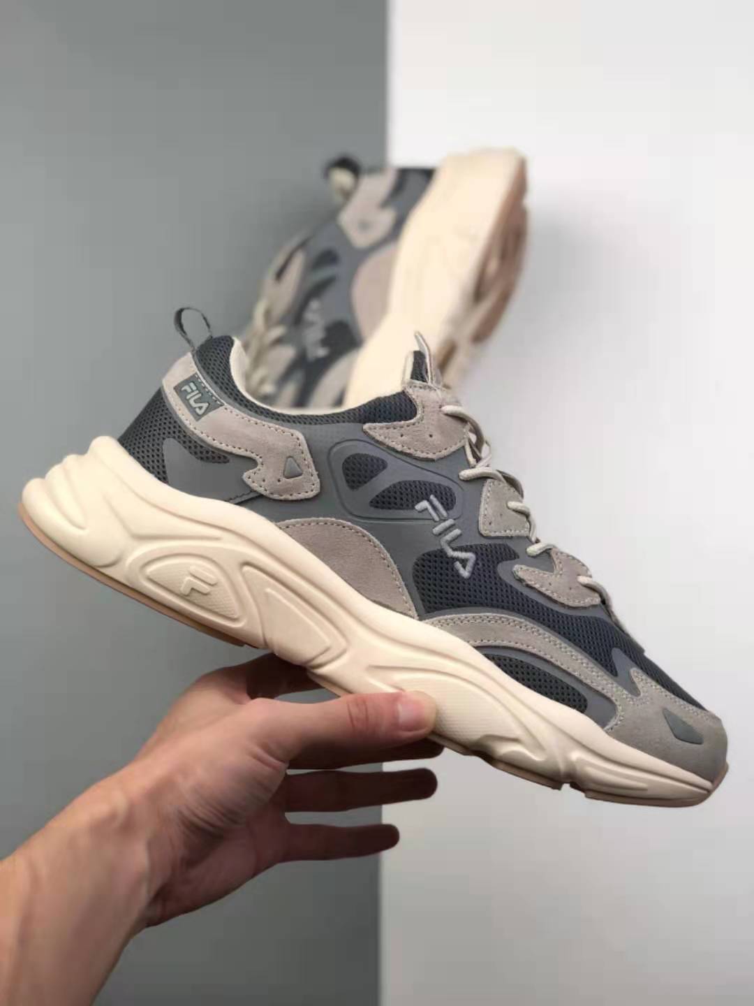 FILA Vintage Sports Martian Daddy Shoes F12W111141CGT - Retro Athletic Footwear