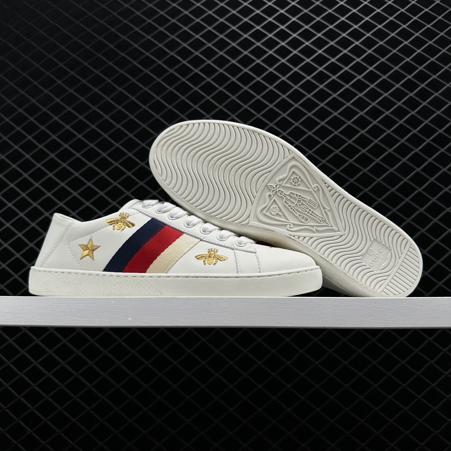Gucci Wmns Ace 'Bees and Stars': Premium Women's Sneakers