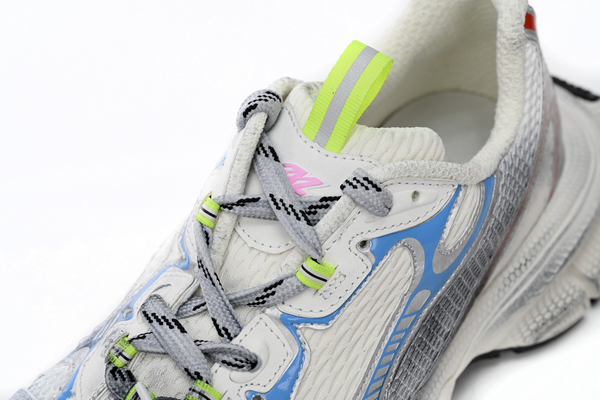 Balenciaga 3XL Sneaker Worn-Out - White Blue Red | Limited Edition Balenciaga 3XL Sneaker Worn-Out - White Blue Red | Limited Edition