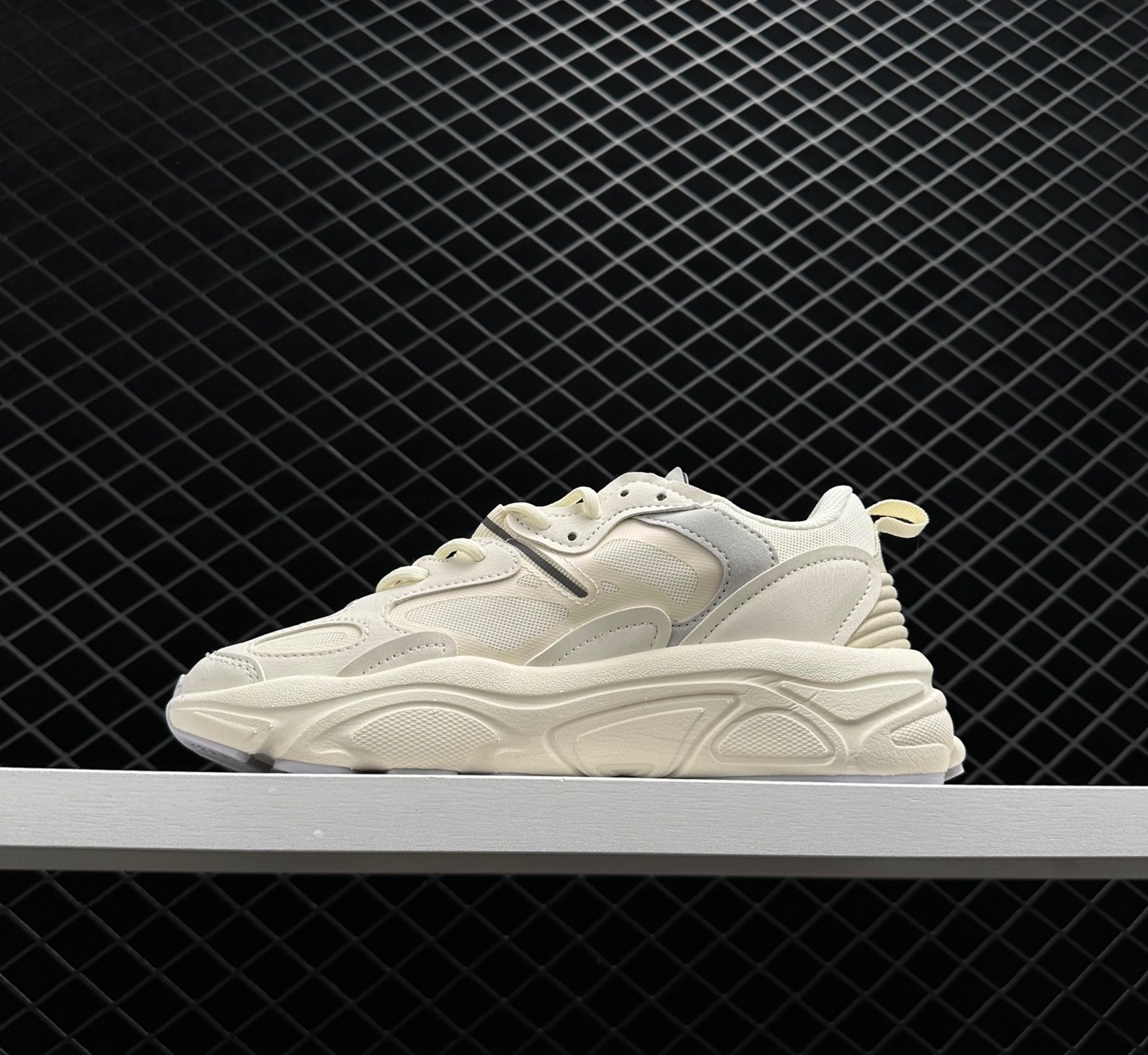 FILA Fushion MARS 2 WHITE F12W141116FWA - Trendy Athletic Footwear FILA Fushion MARS 2 WHITE F12W141116FWA - Trendy Athletic Footwear