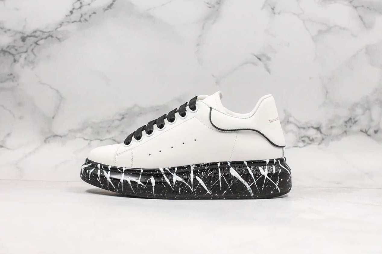 Alexander Mcqueen Sneaker White Black - Stylish and Versatile Footwear