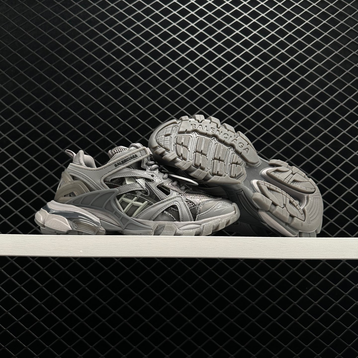 Balenciaga Track.2 Gray 668822-W3CT1-1800 | Trendy Athletic Footwear