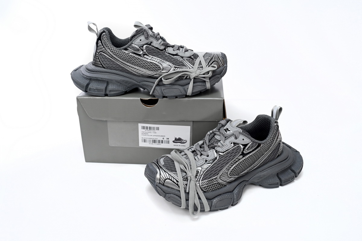 Balenciaga 3XL 'Black' 734734 W3XL1 1090 - Exquisite Oversized Fashion Pieces Balenciaga 3XL 'Black' 734734 W3XL1 1090 - Exquisite Oversized Fashion Pieces