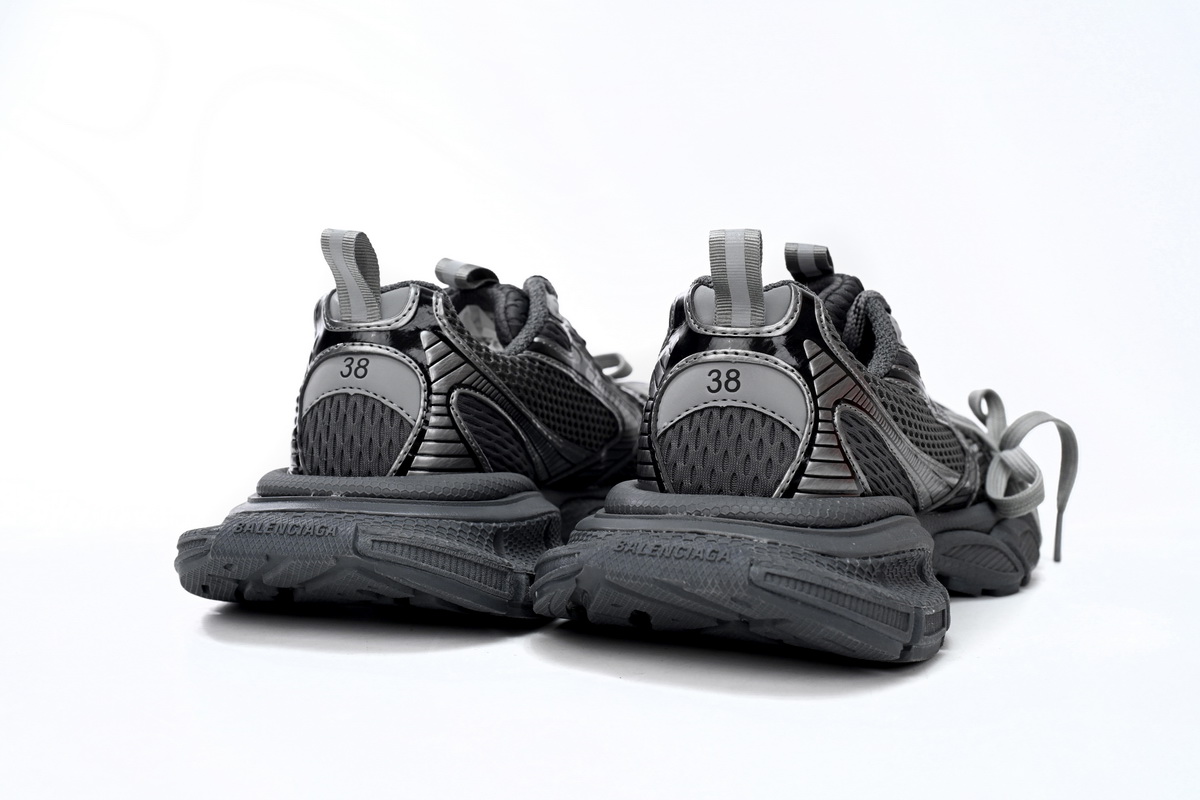 Balenciaga 3XL 'Black' 734734 W3XL1 1090 - Exquisite Oversized Fashion Pieces Balenciaga 3XL 'Black' 734734 W3XL1 1090 - Exquisite Oversized Fashion Pieces