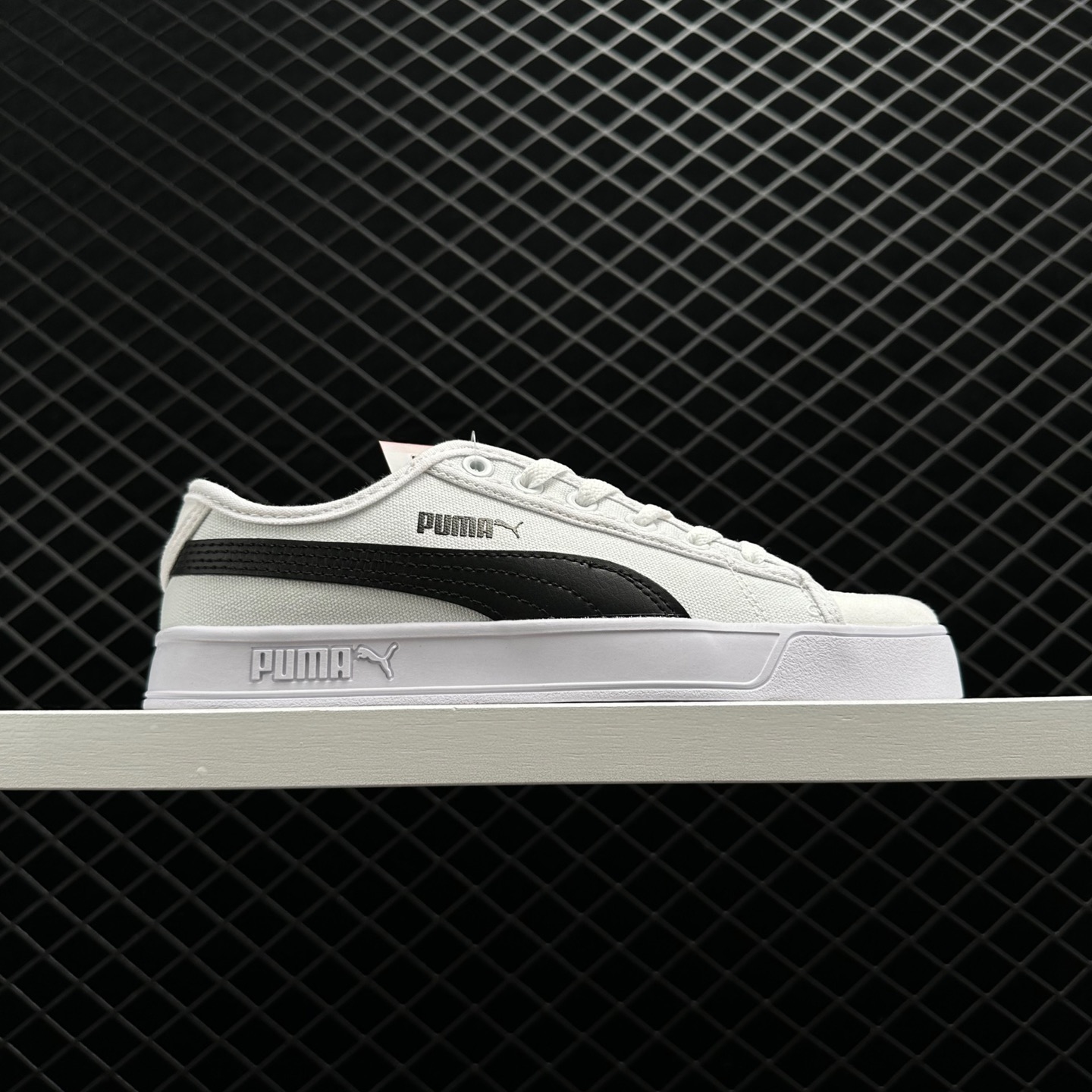 Puma Wmns Vikky Stacked 'White Black' 369143 07 - Stylish and Versatile Women's Sneakers