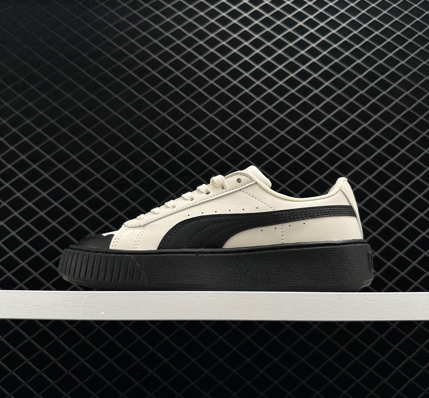 Puma Basket Platform Trace Vanilla IceNight Sky 367067-02 - Trendy Women's Sneakers Puma Basket Platform Trace Vanilla IceNight Sky 367067-02 - Trendy Women's Sneakers