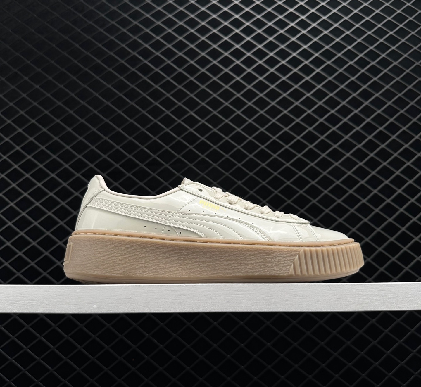 PUMA Basket Platform Core White 364040 01 | Stylish and Comfortable Fashion Sneakers