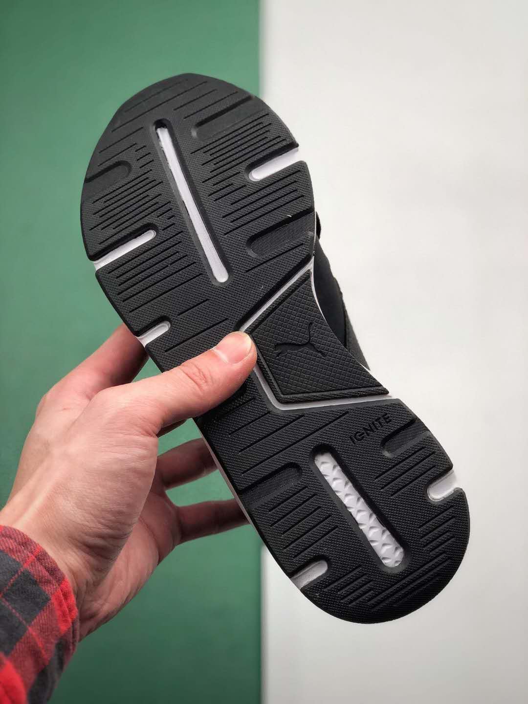 PUMA Muse Metal Satin EP II Low 367047-02: Stylish and Functional Women's Sneakers PUMA Muse Metal Satin EP II Low 367047-02: Stylish and Functional Women's Sneakers