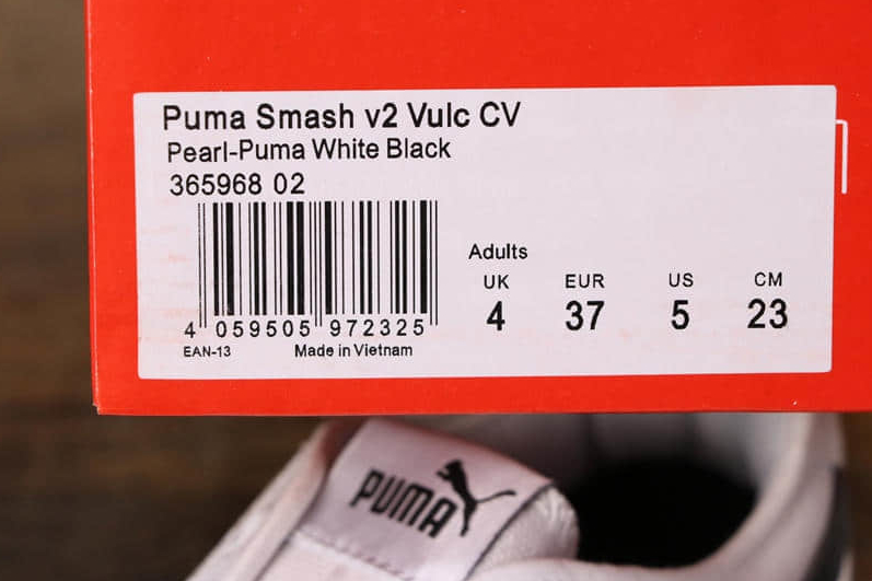 PUMA Smash v2 Vulc CV 'White Black' - 365968-02 | Stylish Sneakers for Everyday Wear