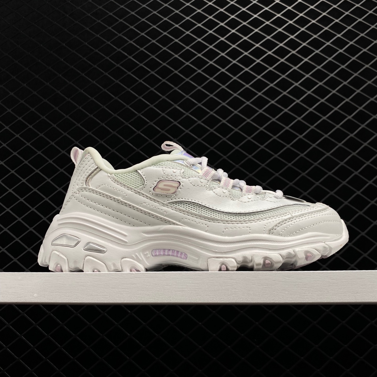 Skechers D'Lites 1.0 White Lavender - Stylish and Comfy Sneakers