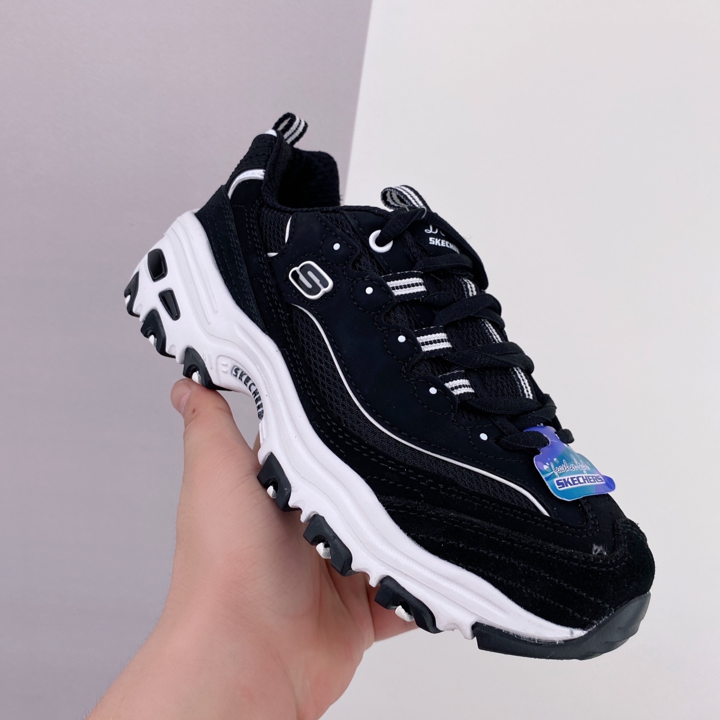 Skechers D'lites 1.0 - Classic White Black Sneakers for Women