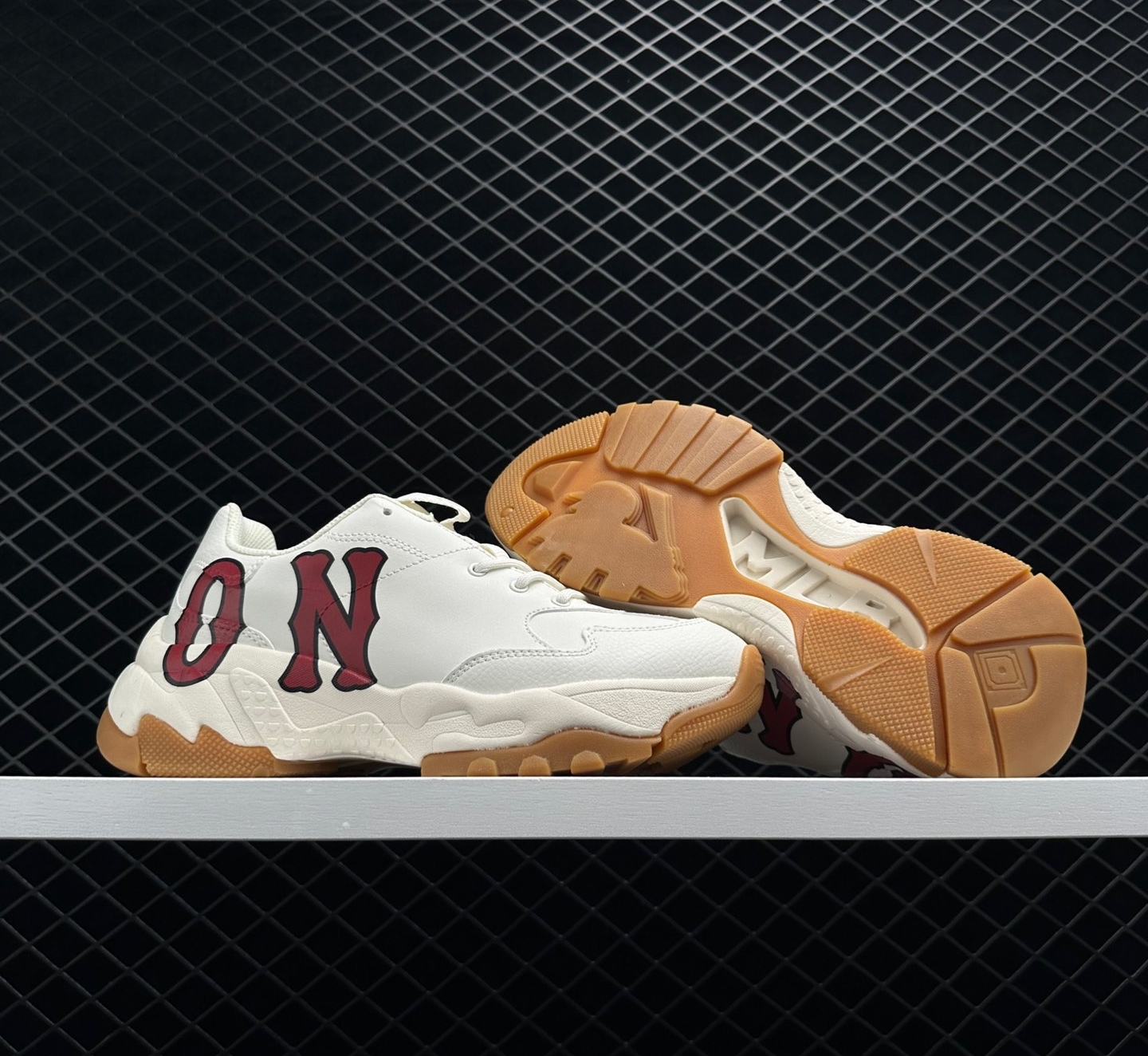 MLB KOREA Bigball Chunky P NY Sneakers Shoes - White Red 3ASHC2B2N-43RDS