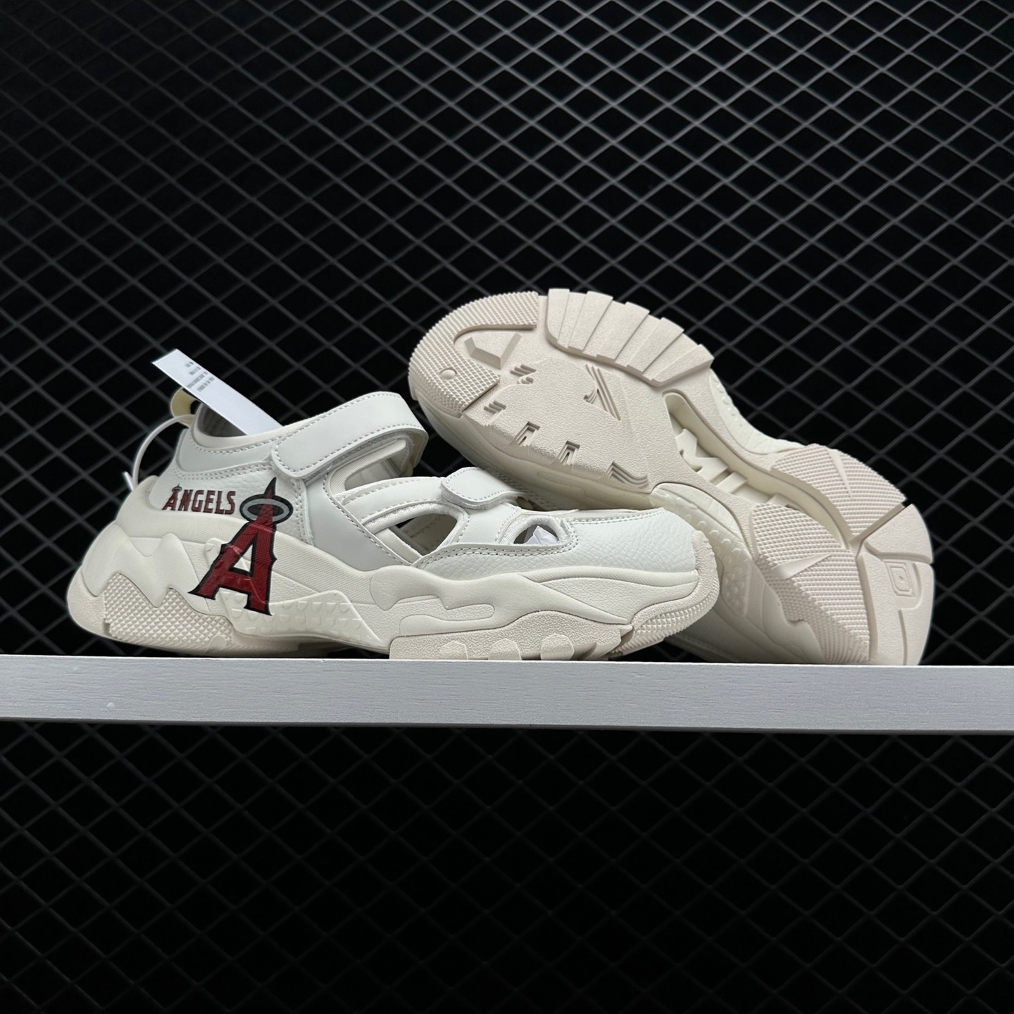 MLB Big Ball Chunky Mask LA Angels Sandals Sneakers | 3ASDCH133-41IVS