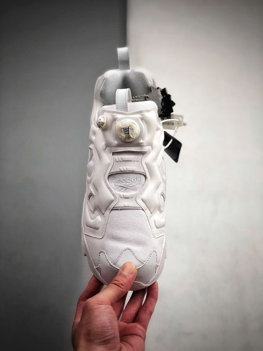 Reebok Atmos x InstaPump Fury OG 'White' V63458 - Classic Style for Sneakerheads