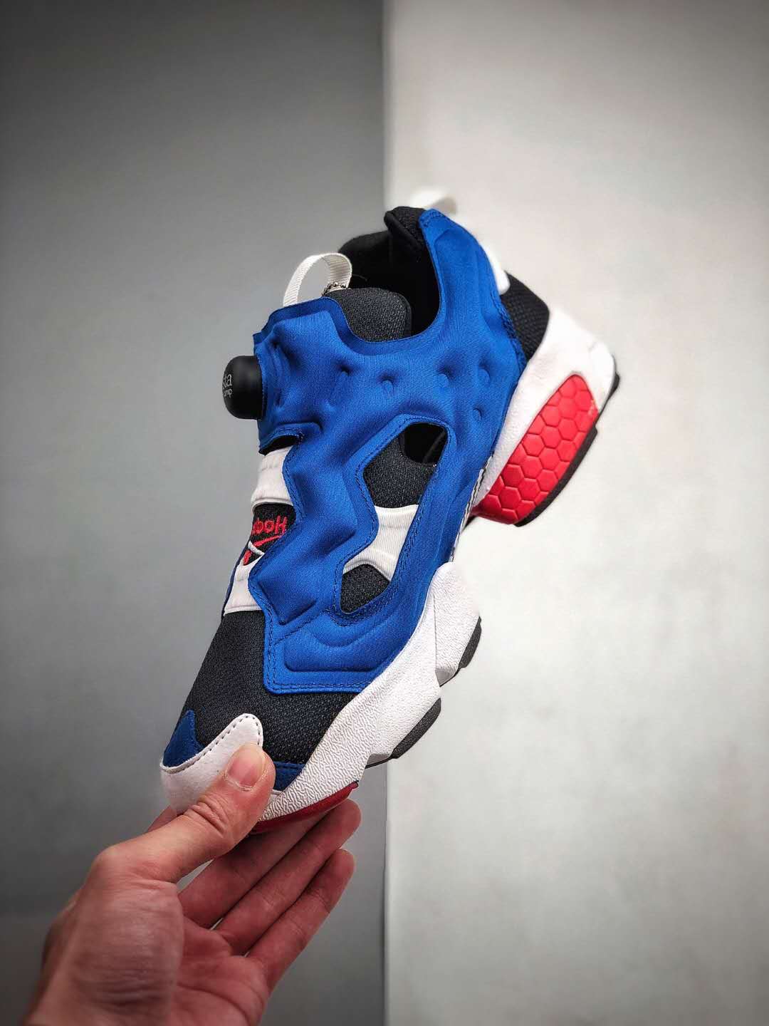 Reebok InstaPump Fury OG 'Tricolor' M40934 - Stylish and Original Sneakers