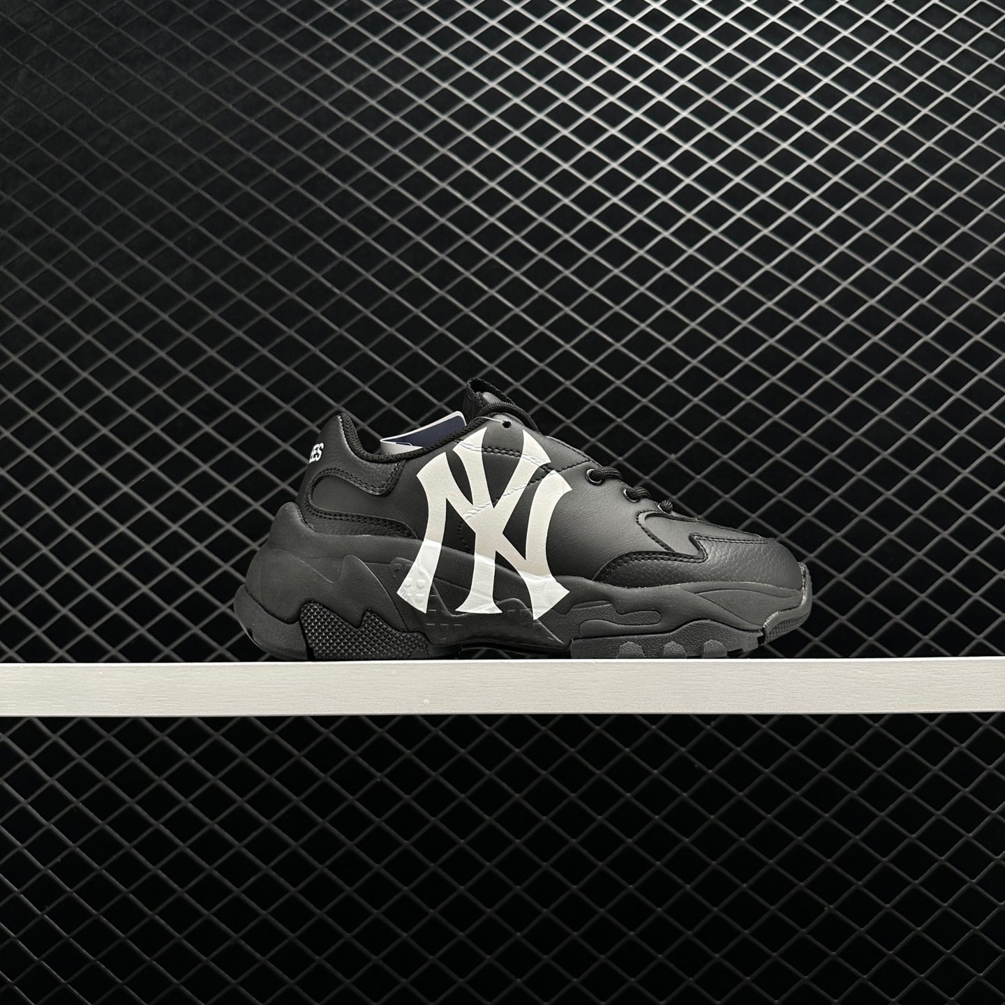 MLB Big Ball Chunky A New York Yankees Shoes | 3ASHC101N-50BKS