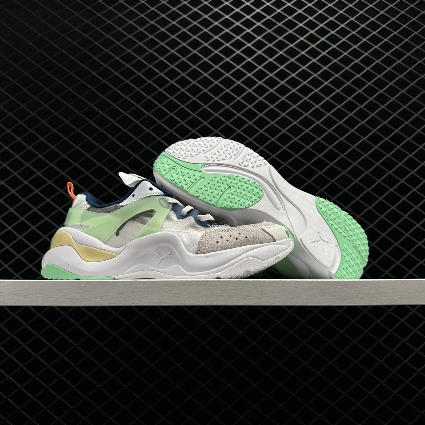 Puma Rise 'Mist Green' 371777-01 - Stylish and Comfortable Sneakers