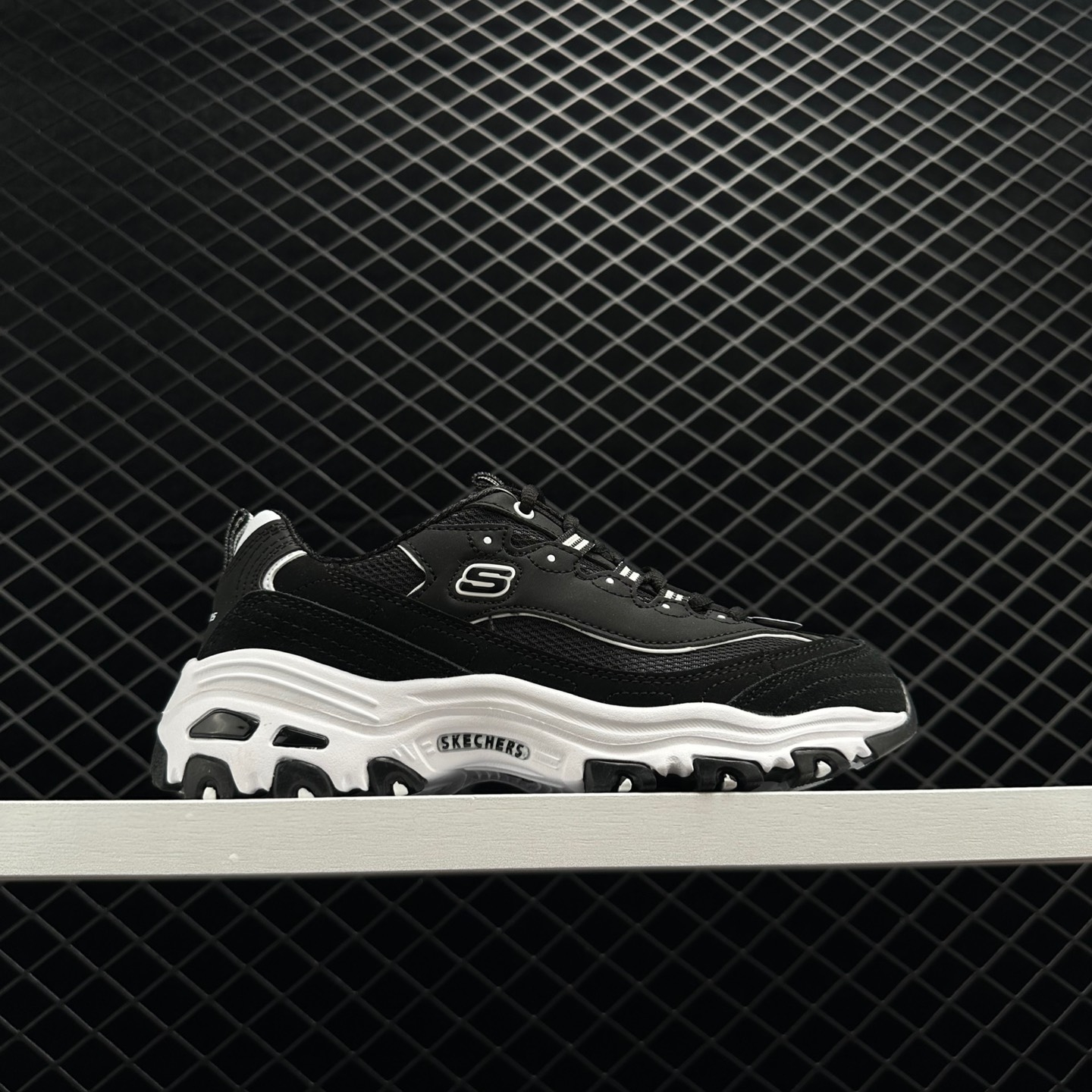 Skechers D'lites Running Shoes: Black White 52675-BLK | Lightweight & Stylish