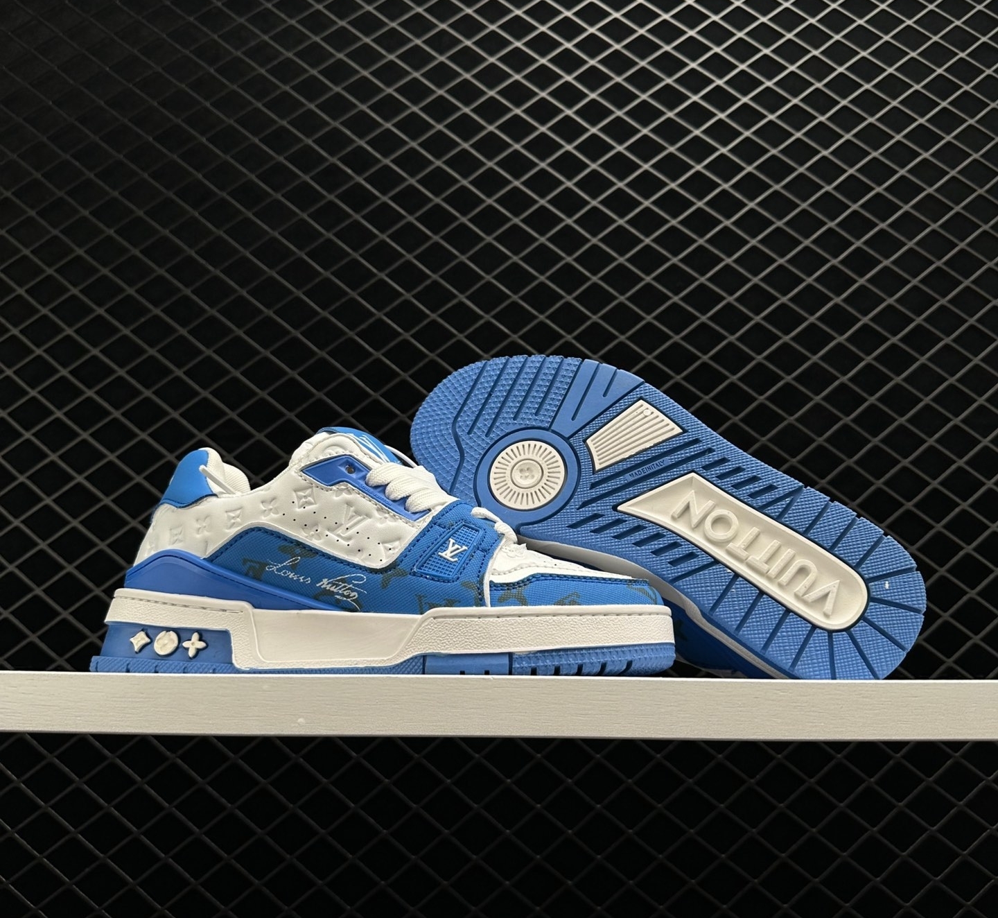 Louis Vuitton Trainer #54 Signature Blue White 1AANEZ - Authentic Luxury Sneakers