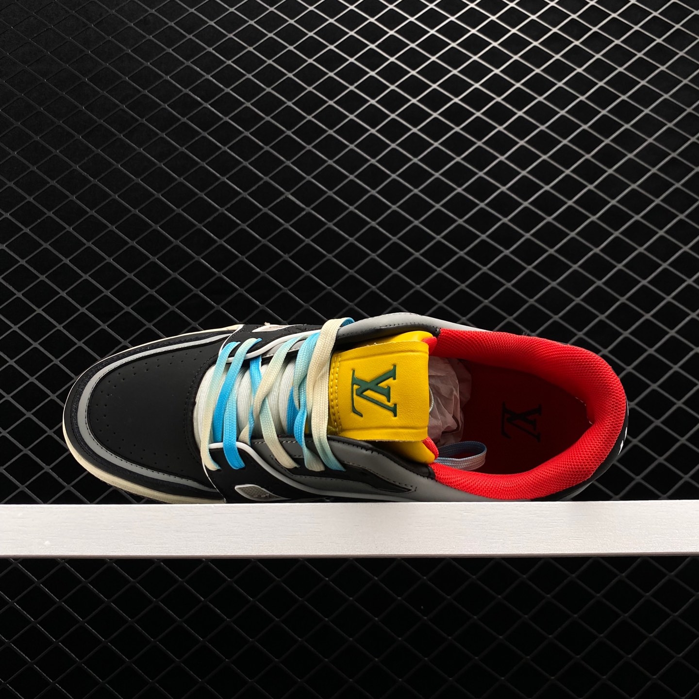 Louis Vuitton SS21 Trainer Sneaker Multicolor 1A8Q93 - Shop Luxurious Footwear