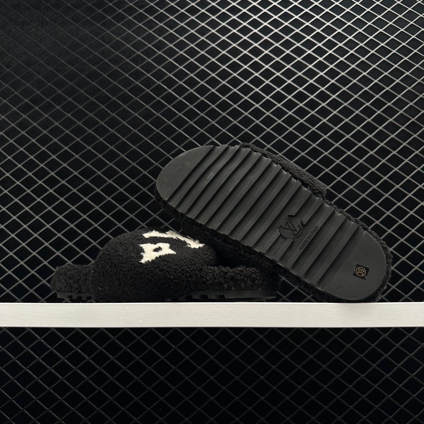 LOUIS VUITTON Shearling Monogram Giant Flat Comfort Mule Black LOUIS VUITTON Shearling Monogram Giant Flat Comfort Mule Black