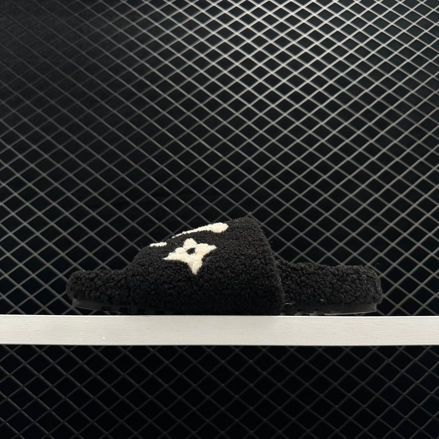 LOUIS VUITTON Shearling Monogram Giant Flat Comfort Mule Black LOUIS VUITTON Shearling Monogram Giant Flat Comfort Mule Black