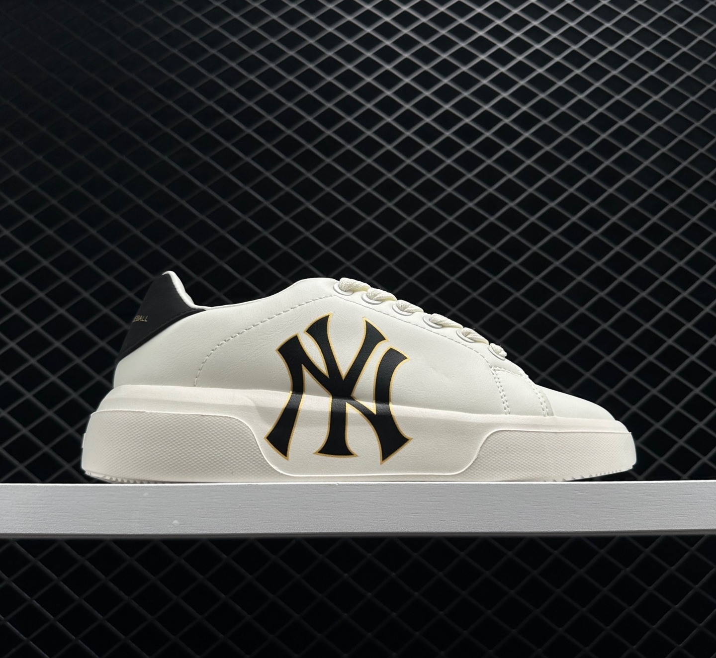 MLB Chunky Classic New York Yankees Sneakers Shoes | Limited Edition